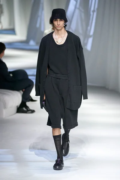 Look 35